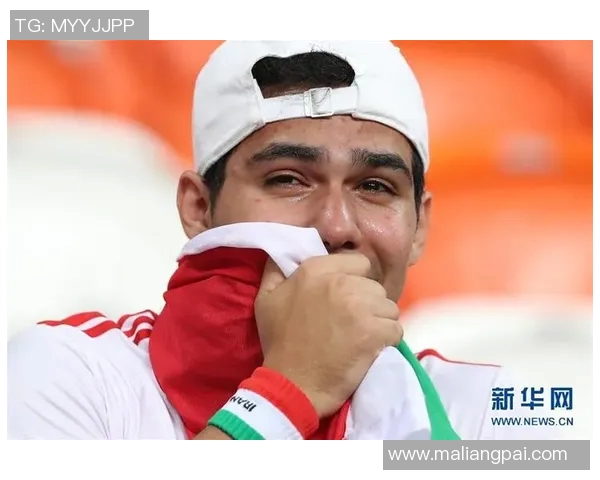 当年绿茵场上光芒万丈如今镜头定格泪水与思念 当年绿茵场上光芒万丈如今镜头定格泪水与思念